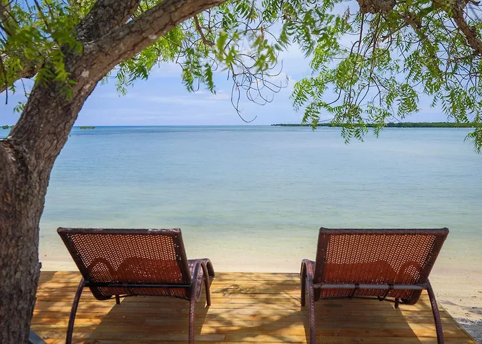 Lander'S Bay Resort